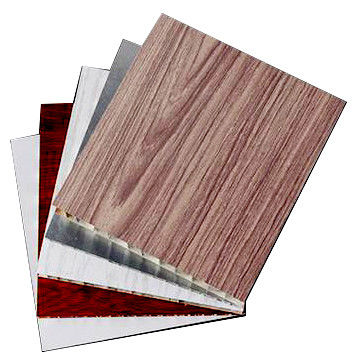 خرید پانل کامپوزیت پنبه عسل آلومینیومی 5mm تا 200mm با پوشش PVDF رنگ چوبی online manufacture