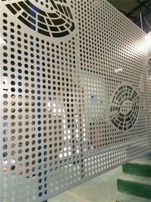 پانل آلومینیوم حکاکی سوراخ شده آلومینیوم پانل های تزئینی برای پنجره پوششی دیوار پرده روبروی