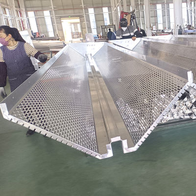 A1100 A3003 A5052 پانل های پوششی آلومینیومی با سوراخ کردن برش لیزر یا الگوهای تزئینی برای تزئین ساختمان